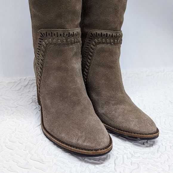 VINCE CAMUTO | Suede Madolee Over the Knee Boots sz 9.5 - Picture 13 of 16